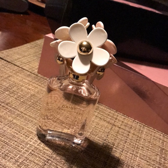 DAISY FRAGRANCE - Picture 2 of 5